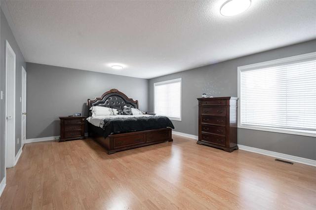 2 Blazing Star Dr, House detached with 4 bedrooms, 6 bathrooms and 6 parking in Brampton ON | Image 19