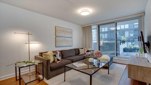 522 - 8 Telegram Mews, Condo with 2 bedrooms, 2 bathrooms and 1 parking in Toronto ON | Image 9