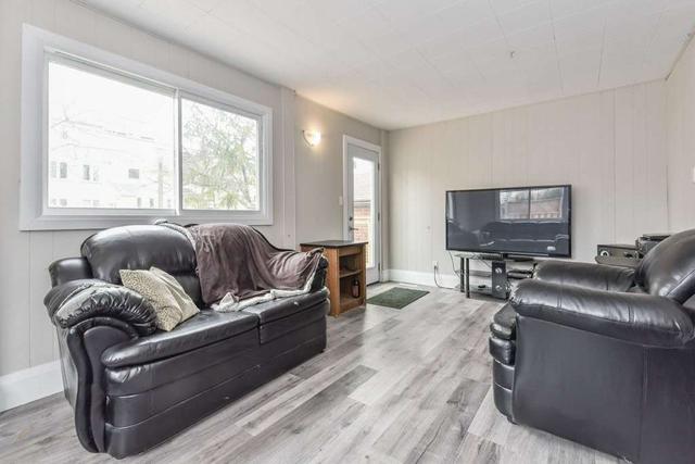 27 Verney St, House detached with 3 bedrooms, 1 bathrooms and 6 parking in Guelph ON | Image 15