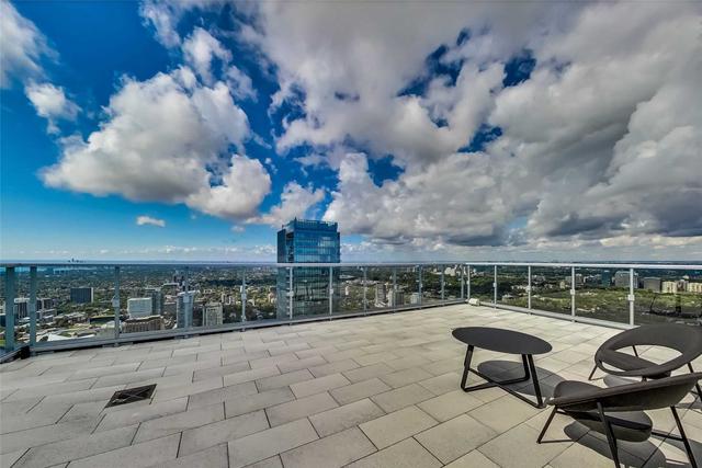 3305 - 1 Yorkville Ave, Condo with 3 bedrooms, 2 bathrooms and 0 parking in Toronto ON | Image 29