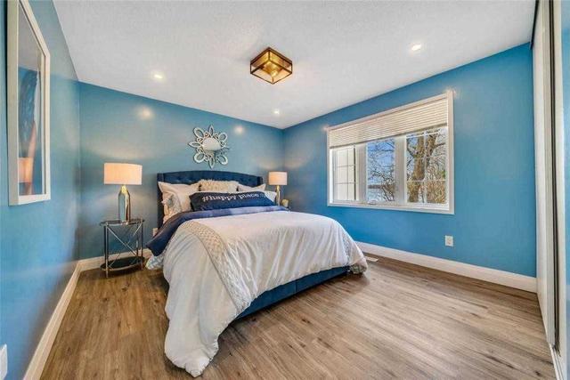 104 Olde Bayview Ave, House detached with 2 bedrooms, 3 bathrooms and 4 parking in Richmond Hill ON | Image 9