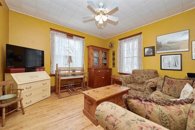 274 John St, House detached with 3 bedrooms, 2 bathrooms and 2 parking in Clearview ON | Image 20