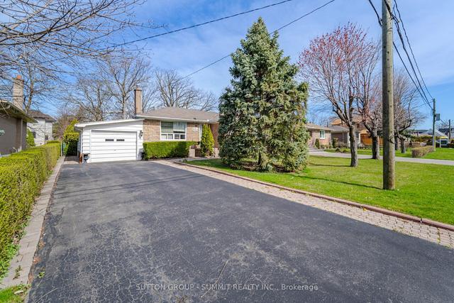 521 Wildwood Dr, House detached with 3 bedrooms, 2 bathrooms and 4 parking in Oakville ON | Image 12