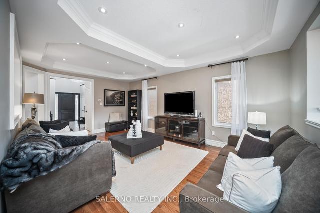 244 Kingsview Dr, House detached with 4 bedrooms, 4 bathrooms and 6 parking in Vaughan ON | Image 39