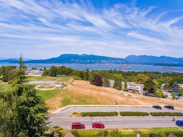 4296 W 8th Avenue, House detached with 4 bedrooms, 3 bathrooms and null parking in Vancouver BC | Image 1