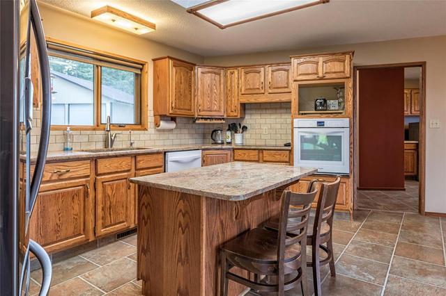 92 Davy Road, House detached with 3 bedrooms, 4 bathrooms and 9 parking in North Okanagan F BC | Image 6