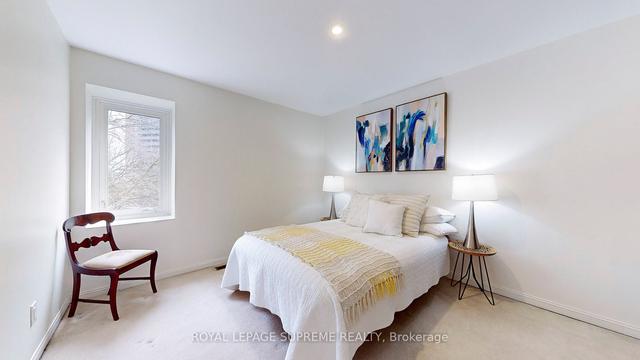 12 - 20 La Rose Ave, Townhouse with 4 bedrooms, 4 bathrooms and 2 parking in Toronto ON | Image 28
