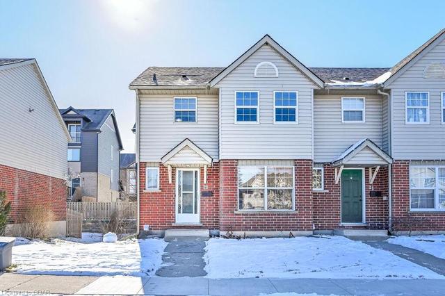 22 - 26 Poplar Drive, House attached with 3 bedrooms, 1 bathrooms and 1 parking in Cambridge ON | Image 1