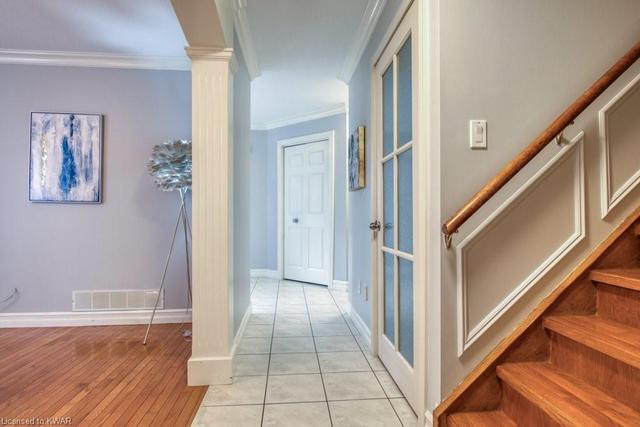 2 Bond Court, House detached with 4 bedrooms, 3 bathrooms and 4 parking in Guelph ON | Image 27