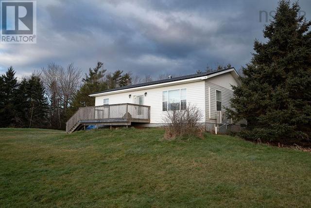 43 Toney Bay Road, House detached with 2 bedrooms, 1 bathrooms and null parking in Cumberland, Subd. C NS | Image 6