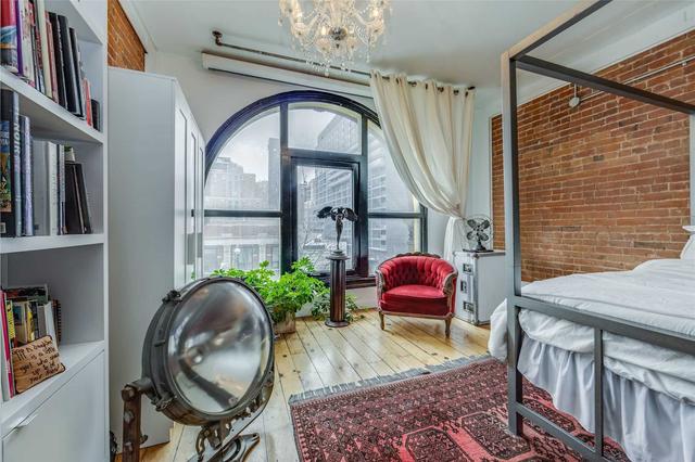 234 Queen St E, House attached with 1 bedrooms, 3 bathrooms and 1 parking in Toronto ON | Image 24