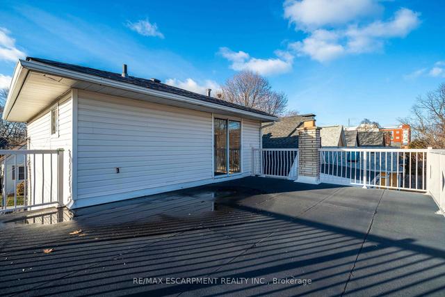 41 East 27th St, House detached with 4 bedrooms, 2 bathrooms and 2 parking in Hamilton ON | Image 17
