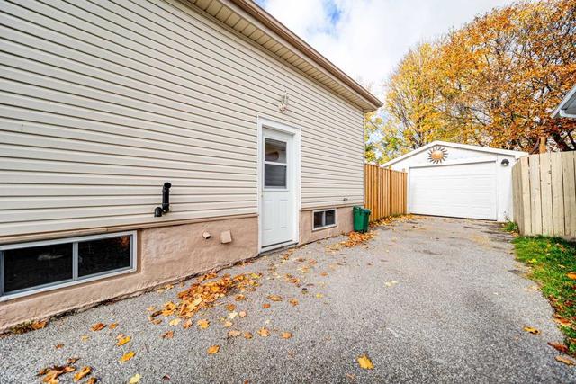 452 Madison Ave, House detached with 1 bedrooms, 2 bathrooms and 5 parking in Oshawa ON | Image 20