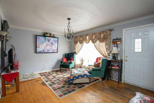 214 East 15th St, House detached with 3 bedrooms, 2 bathrooms and 2 parking in Hamilton ON | Image 28