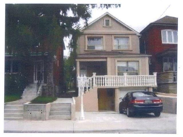 80 Earlsdale Ave, House detached with 5 bedrooms, 3 bathrooms and 4 parking in Toronto ON | Card Image