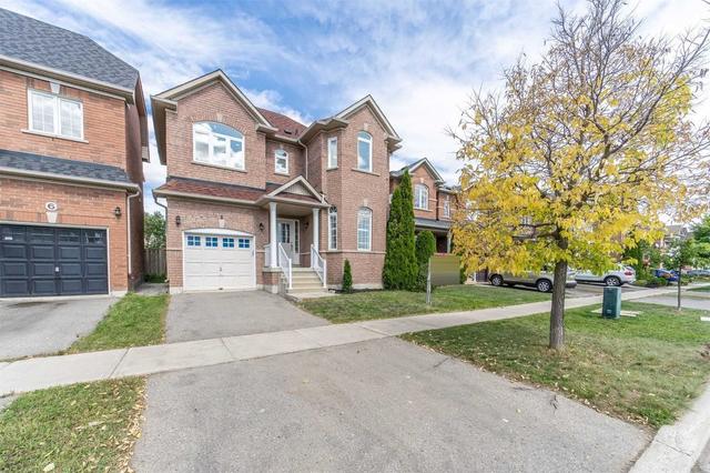 8 Swan Park Rd, House detached with 4 bedrooms, 5 bathrooms and 2 parking in Markham ON | Image 1