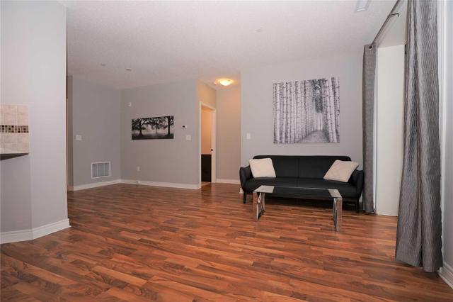 402 - 383 Main St E, Condo with 2 bedrooms, 1 bathrooms and 1 parking in Milton ON | Image 6