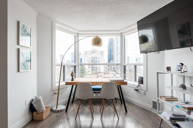 810 - 600 Talbot St, Condo with 1 bedrooms, 1 bathrooms and 1 parking in London ON | Image 3