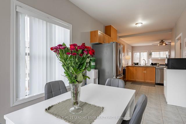 4 - 1 Caleb Way, Townhouse with 2 bedrooms, 2 bathrooms and 2 parking in Markham ON | Image 2