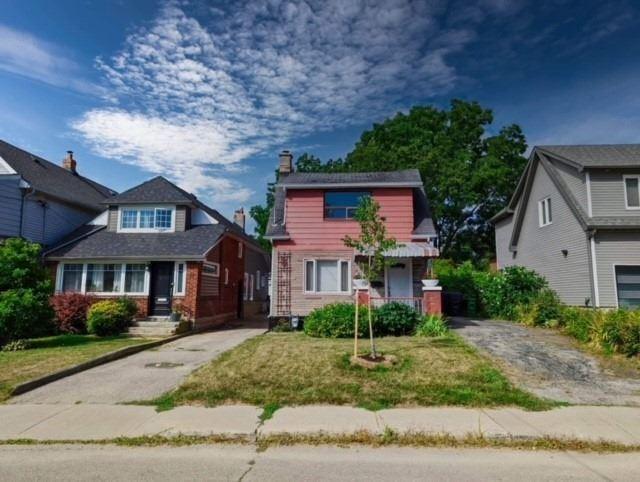 80 Twelfth St, House detached with 3 bedrooms, 3 bathrooms and 4 parking in Toronto ON | Image 1