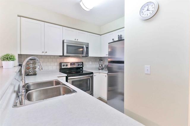 506 - 15 Michael Power Pl, Condo with 1 bedrooms, 1 bathrooms and 1 parking in Toronto ON | Image 9