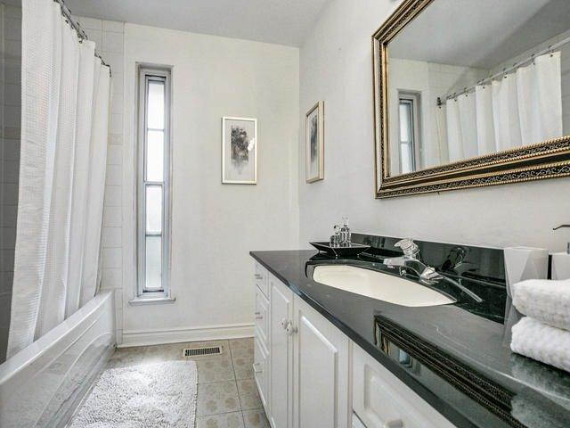 69 - 125 Shaughnessy Blvd, Townhouse with 3 bedrooms, 2 bathrooms and 1 parking in Toronto ON | Image 13