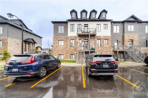 735 Dearborn Private, House attached with 2 bedrooms, 2 bathrooms and 1 parking in Ottawa ON | Card Image