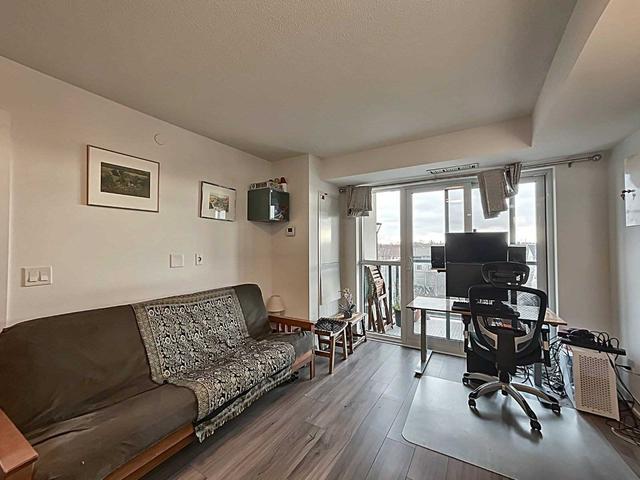 522 - 8 Trent Ave, Condo with 1 bedrooms, 1 bathrooms and 0 parking in Toronto ON | Image 3