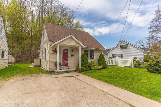 1372 6th Avenue West Ave E, House detached with 3 bedrooms, 1 bathrooms and 1 parking in Owen Sound ON | Image 1