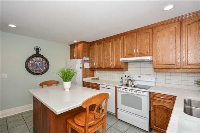 Unit 4 - 29 Reddington Dr, Condo with 2 bedrooms, 2 bathrooms and 5 parking in Caledon ON | Image 6