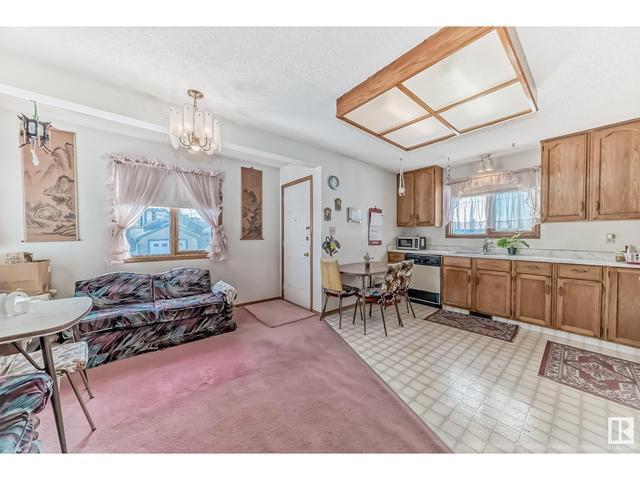 9647 106a Av Nw, House detached with 6 bedrooms, 3 bathrooms and 4 parking in Edmonton AB | Image 15