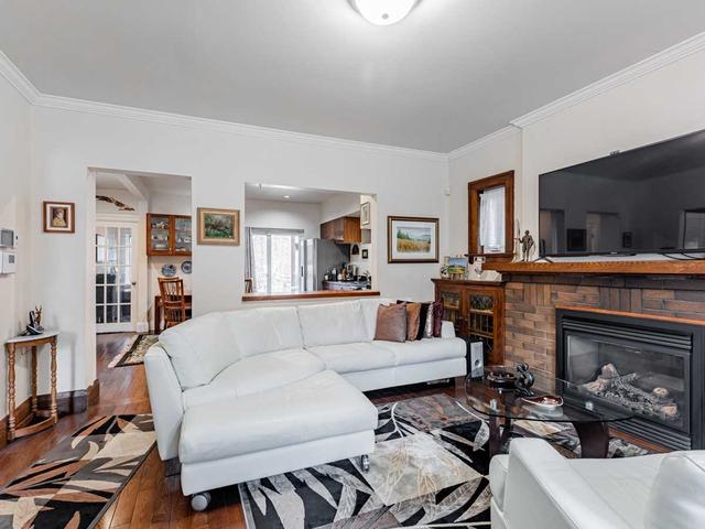 30 Cuthbert Cres, House detached with 4 bedrooms, 2 bathrooms and 3 parking in Toronto ON | Image 37