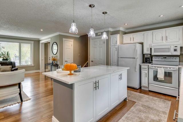 627 Strathcona Drive Sw, House detached with 5 bedrooms, 3 bathrooms and 4 parking in Calgary AB | Image 15