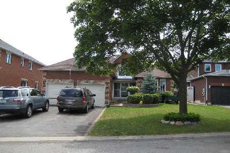 8 Tomlin Crt, House detached with 3 bedrooms, 3 bathrooms and 4 parking in Barrie ON | Image 1