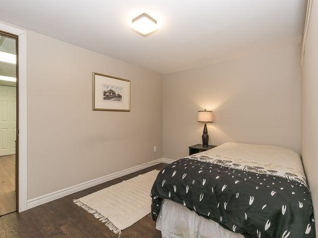1987 Deanhome Rd, House detached with 3 bedrooms, 2 bathrooms and 1 parking in Mississauga ON | Image 15