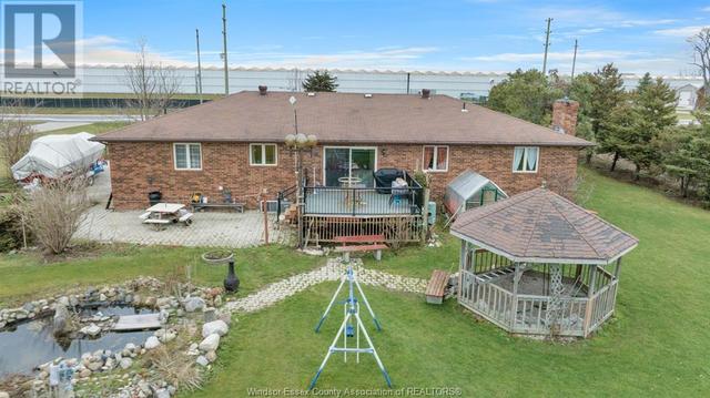 903 Road 2 E, House detached with 5 bedrooms, 2 bathrooms and null parking in Kingsville ON | Image 32