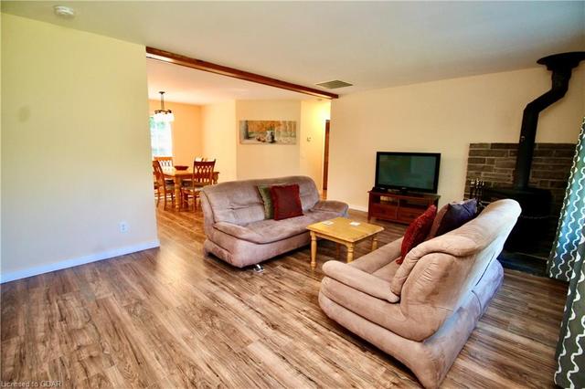 32 Maple Drive, House detached with 3 bedrooms, 2 bathrooms and 5 parking in Northern Bruce Peninsula ON | Image 8