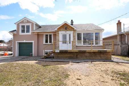 80 Dunbar Rd S, House detached with 3 bedrooms, 3 bathrooms and 5 parking in Mississauga ON | Image 1