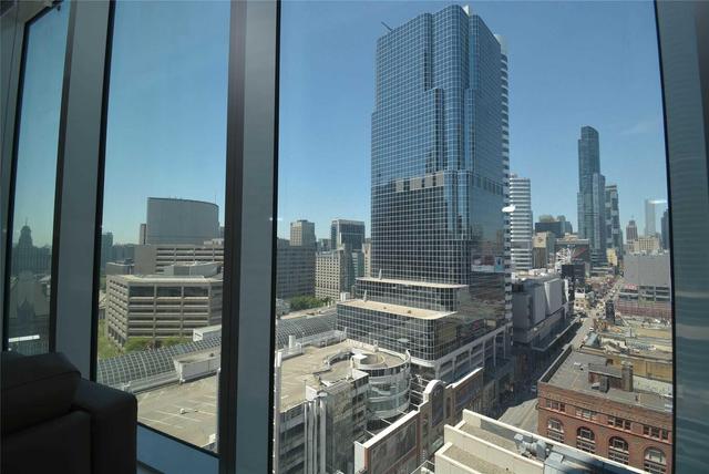 1513 - 197 Yonge St, Condo with 0 bedrooms, 1 bathrooms and null parking in Toronto ON | Image 16