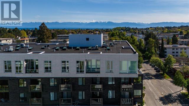 ph4 - 1033 Cook St, Condo with 2 bedrooms, 2 bathrooms and 1 parking in Victoria BC | Image 1