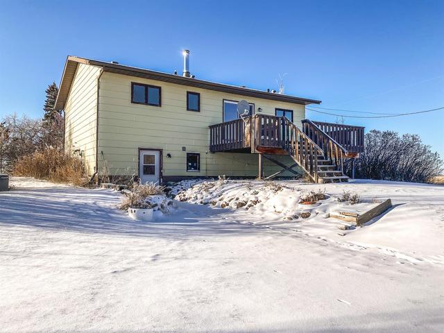 80301 Range Road 73, House detached with 3 bedrooms, 2 bathrooms and null parking in Saddle Hills County AB | Image 13