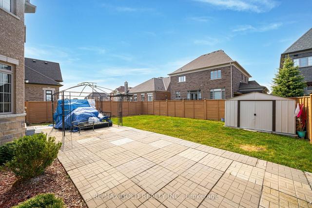 18 Alovera St, House detached with 5 bedrooms, 5 bathrooms and 8 parking in Brampton ON | Image 24