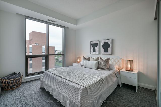 703 - 3 Mcalpine St, Condo with 2 bedrooms, 2 bathrooms and 1 parking in Toronto ON | Image 13
