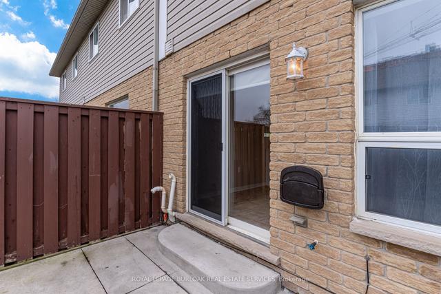 36 - 104 Frances Ave, Townhouse with 3 bedrooms, 3 bathrooms and 2 parking in Hamilton ON | Image 28