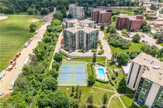 807 - 23 Woodlawn Road E, House attached with 2 bedrooms, 1 bathrooms and 2 parking in Guelph ON | Image 20