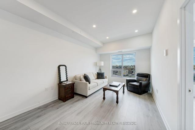 811 - 2433 Dufferin St N, Condo with 4 bedrooms, 2 bathrooms and 1 parking in Toronto ON | Image 16