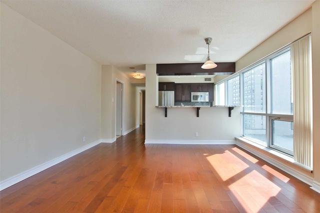 1011 - 10 Queens Quay W, Condo with 2 bedrooms, 2 bathrooms and 1 parking in Toronto ON | Image 35