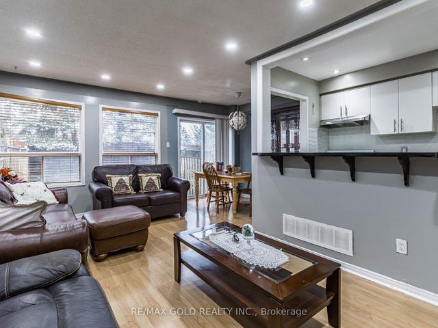 124 Kenwood Dr, Townhouse with 3 bedrooms, 3 bathrooms and 2 parking in Brampton ON | Image 22