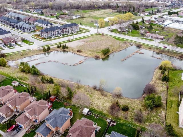 41 Bronze Cres, House detached with 3 bedrooms, 3 bathrooms and 6 parking in Bradford West Gwillimbury ON | Image 35