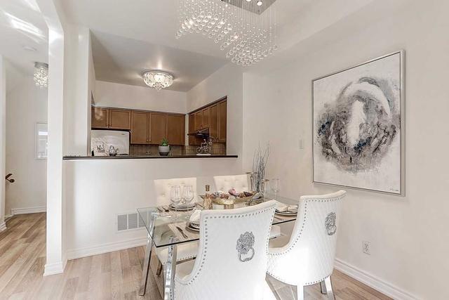 5 - 21 St Moritz Way, Townhouse with 3 bedrooms, 3 bathrooms and 2 parking in Markham ON | Image 4